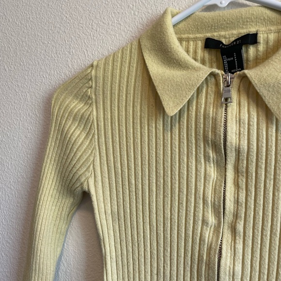 Yellow Collared Sweater - Picture 3 of 3